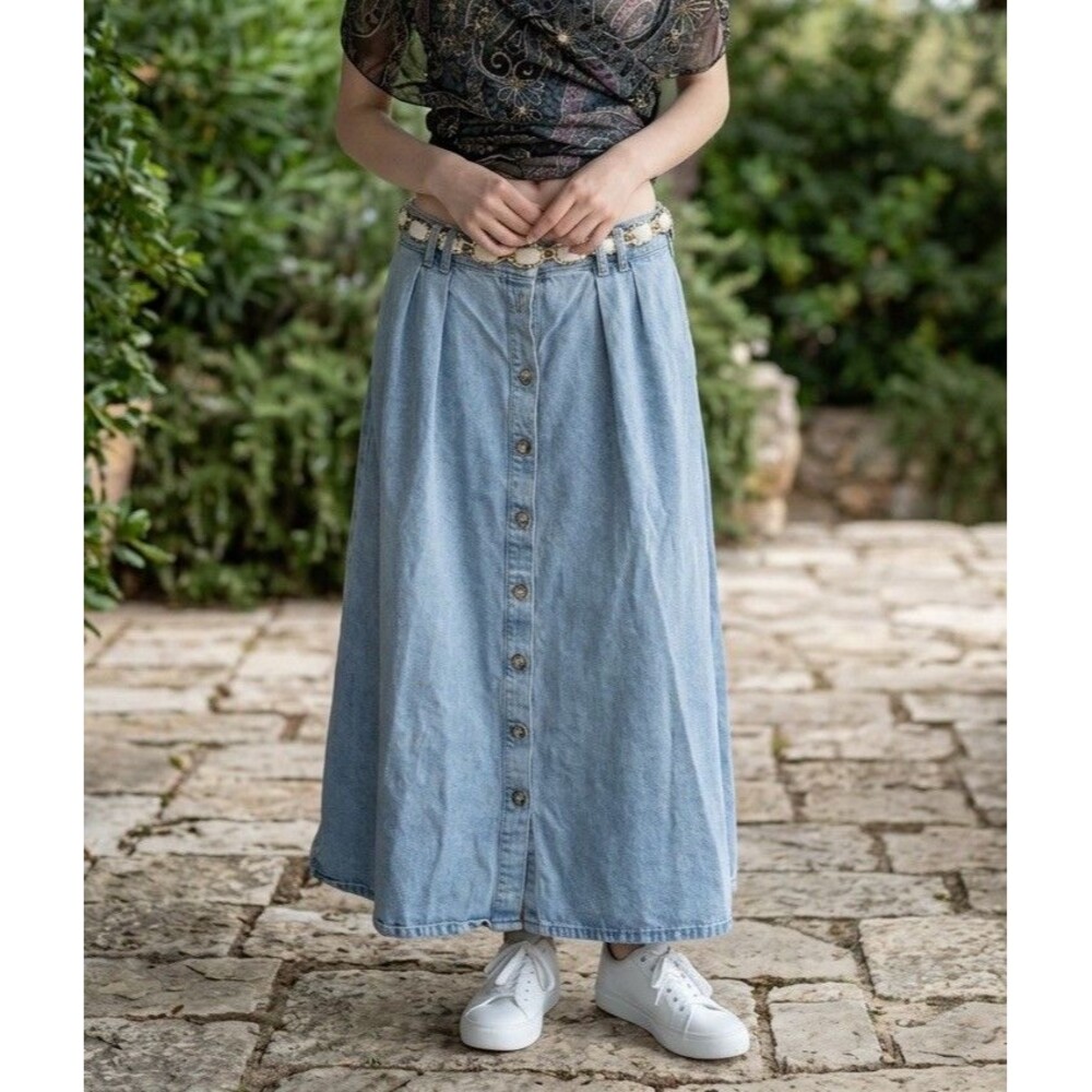 Vintage 1980s Hunt Club Button Down Front Denim Skirt 11 Petite Midi Modest 30